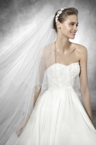 Modello Treviso | Collezione Pronovias Roma 